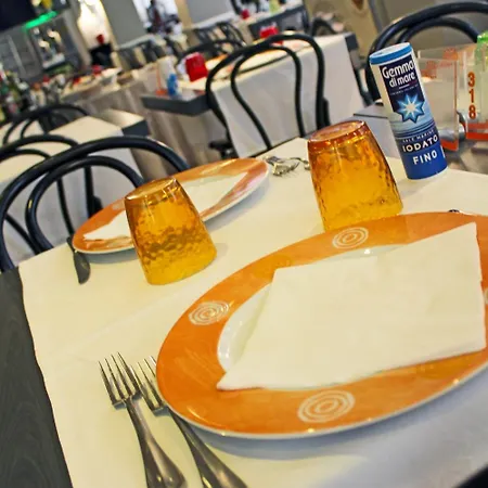 ジェンティ ホテル 4*